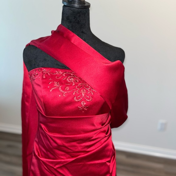 David's Bridal One Shoulder Red Dress - Picture 3 of 8